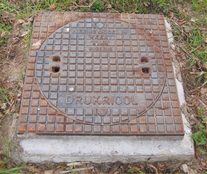 714px Putdeksel van drukriool Sewer Manhole cover