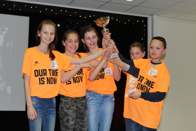De winnaars van het Junior Debattoernooi Zoetermeer
