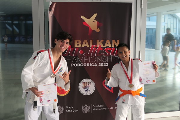 Shreyas en Jay BalkanOpenJiu Jitsu Yotosama