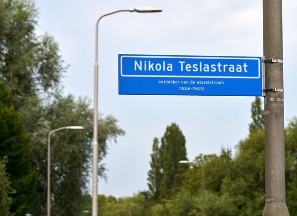    Nikola_Teslastraat