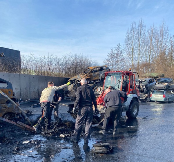 Brand Autosloperij De Eendracht 3